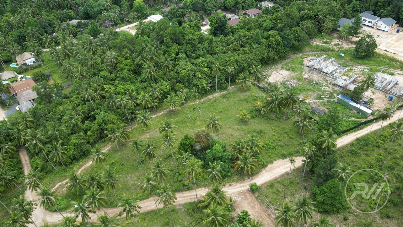 Easy-to-build plot of land in a quiet neighbourhood (RW-0515) — photo 1